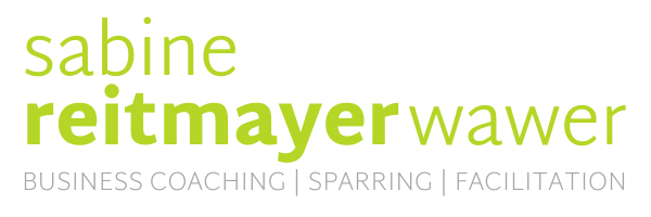 Logo Sabine Reitmayer-Wawer grün auf transparent